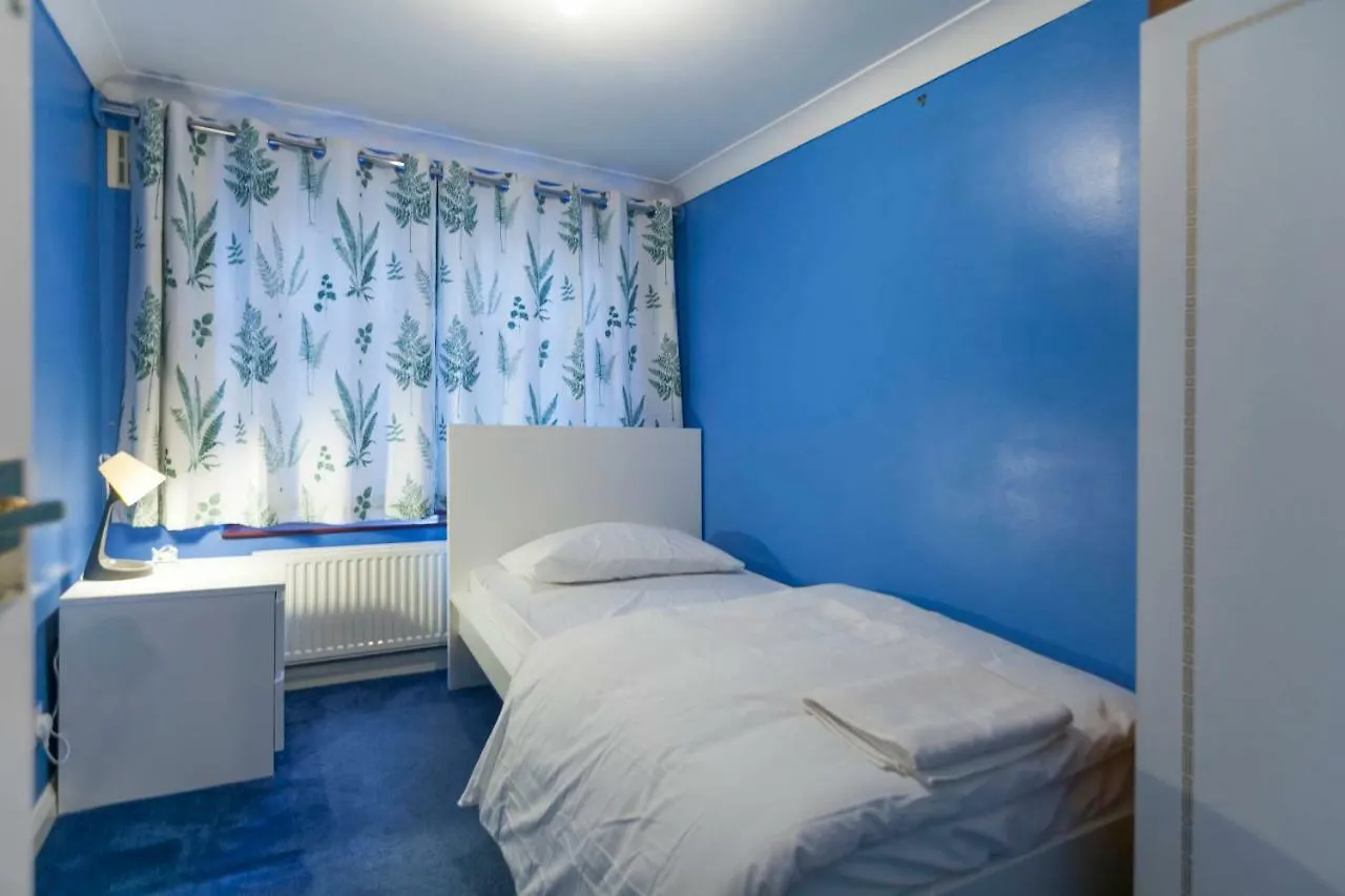 Adam Short Stay Londres Royaume-Uni